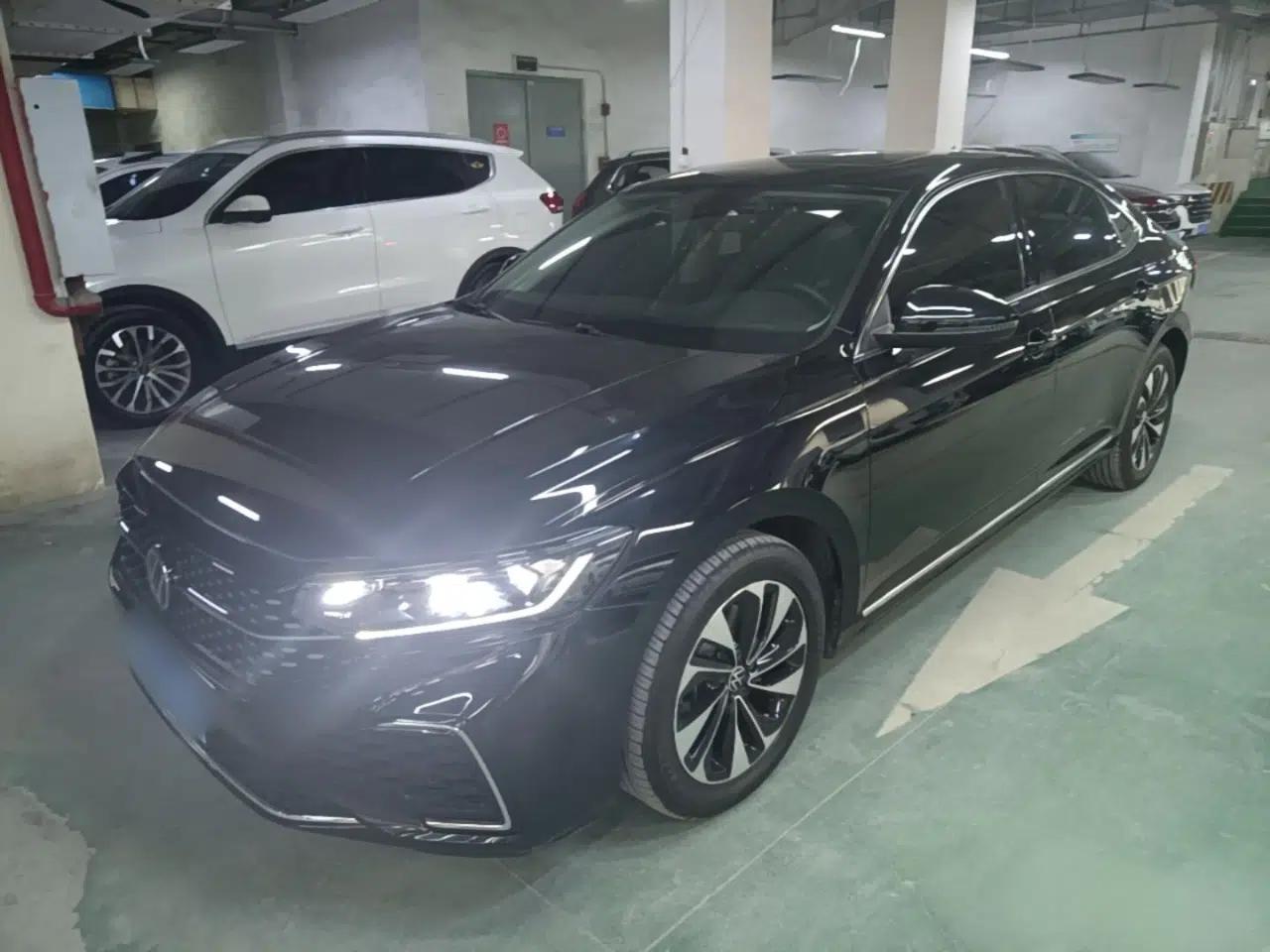 Volkswagen Passat 2023 330TSI Starry Elite Edition — миниатюра 1
