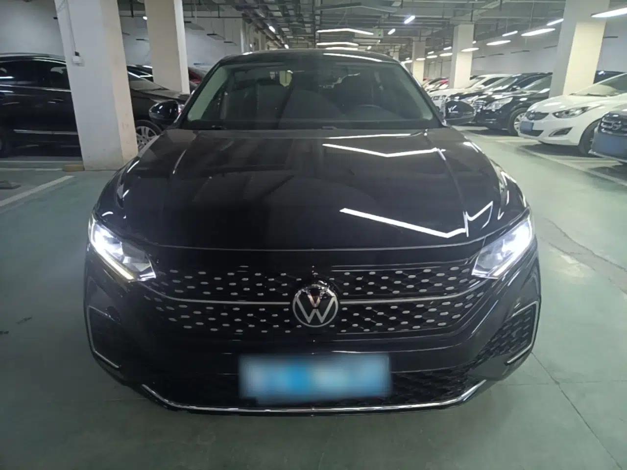 Volkswagen Passat 2023 330TSI Starry Elite Edition — миниатюра 2