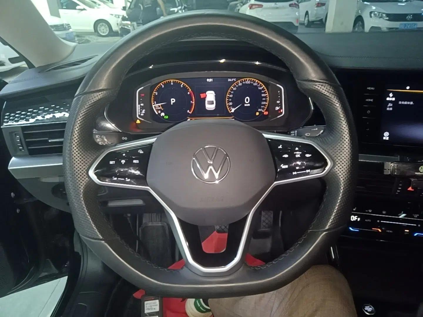 Volkswagen Passat 2023 330TSI Starry Elite Edition — миниатюра 13