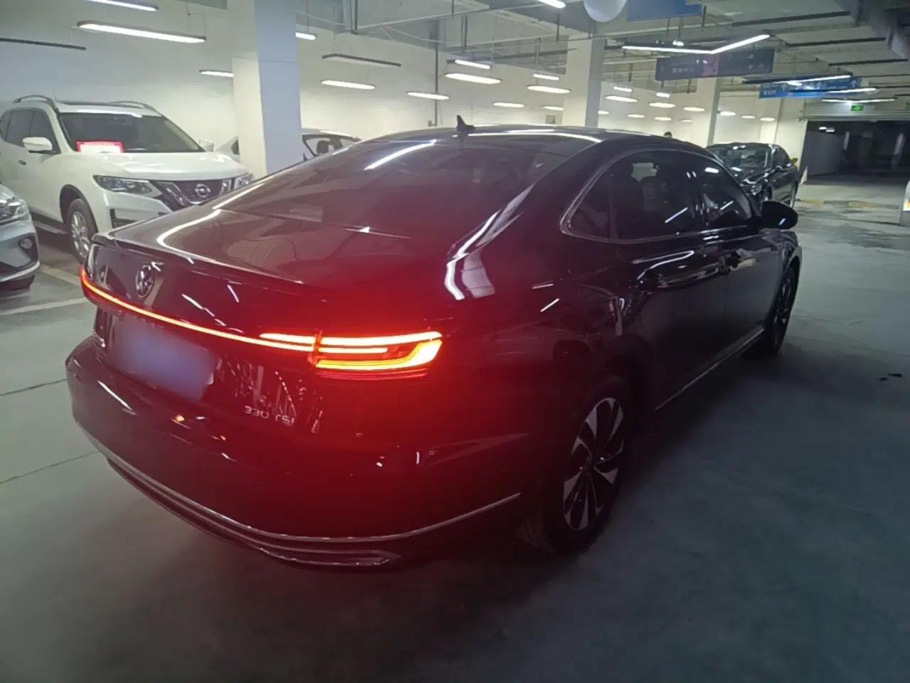 Volkswagen Passat 2023 330TSI Starry Elite Edition — миниатюра 6
