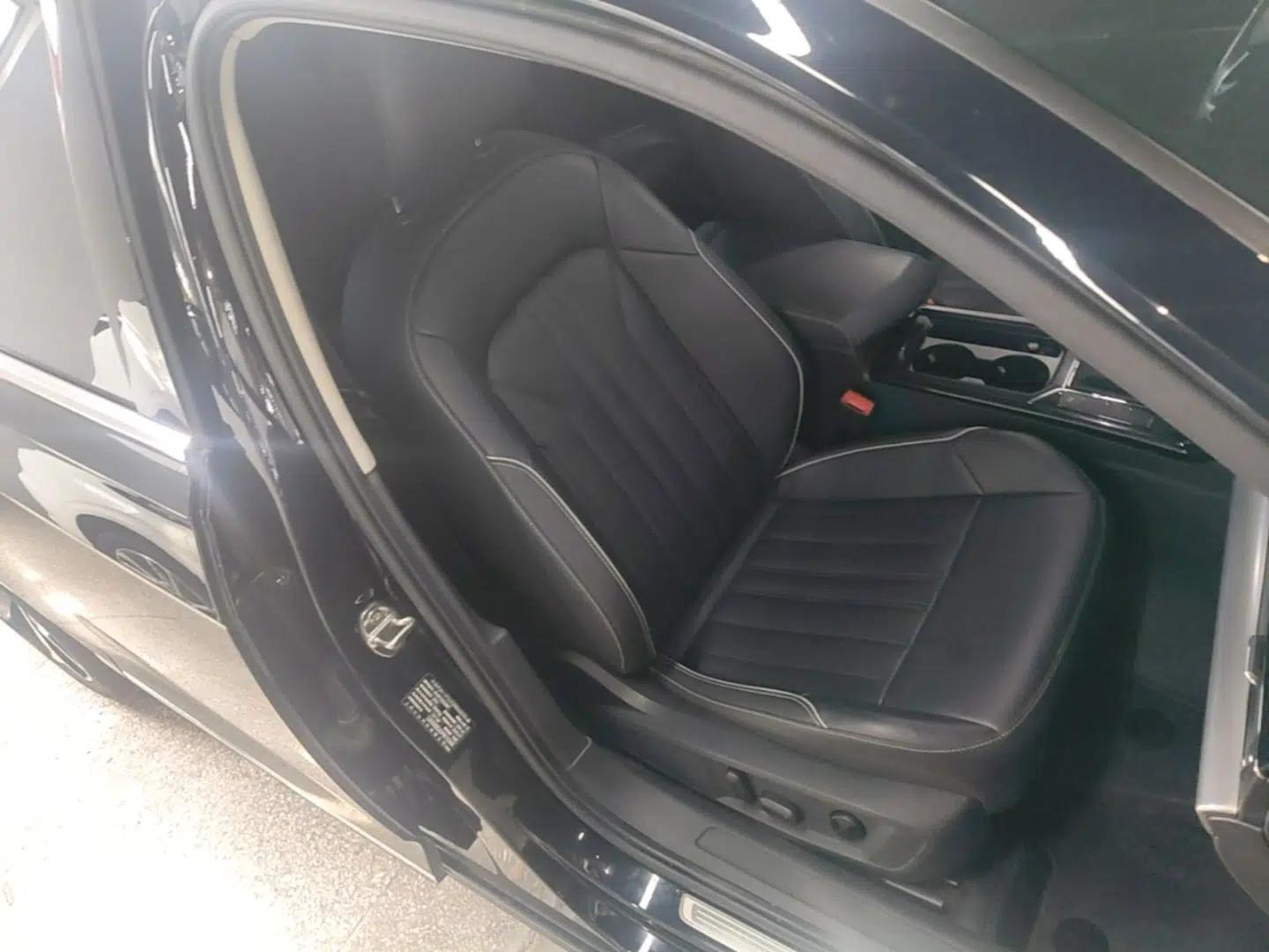 Volkswagen Passat 2023 Revised 330TSI Starry Elite Edition — миниатюра 19