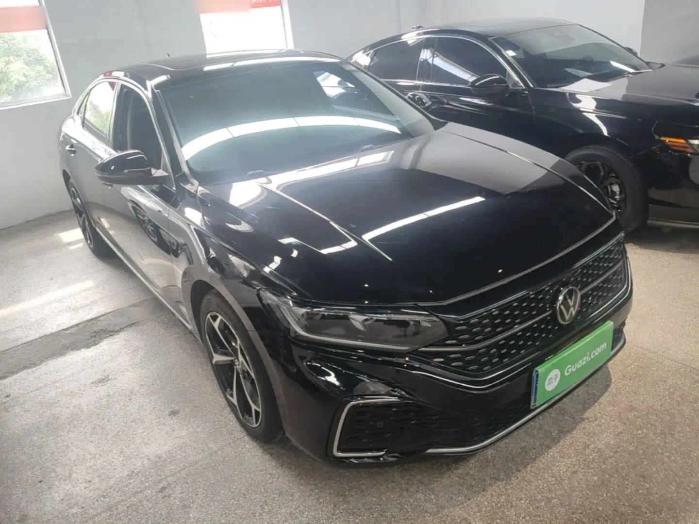 Volkswagen Passat 2023 Revised 330TSI Starry Elite Edition — миниатюра 3