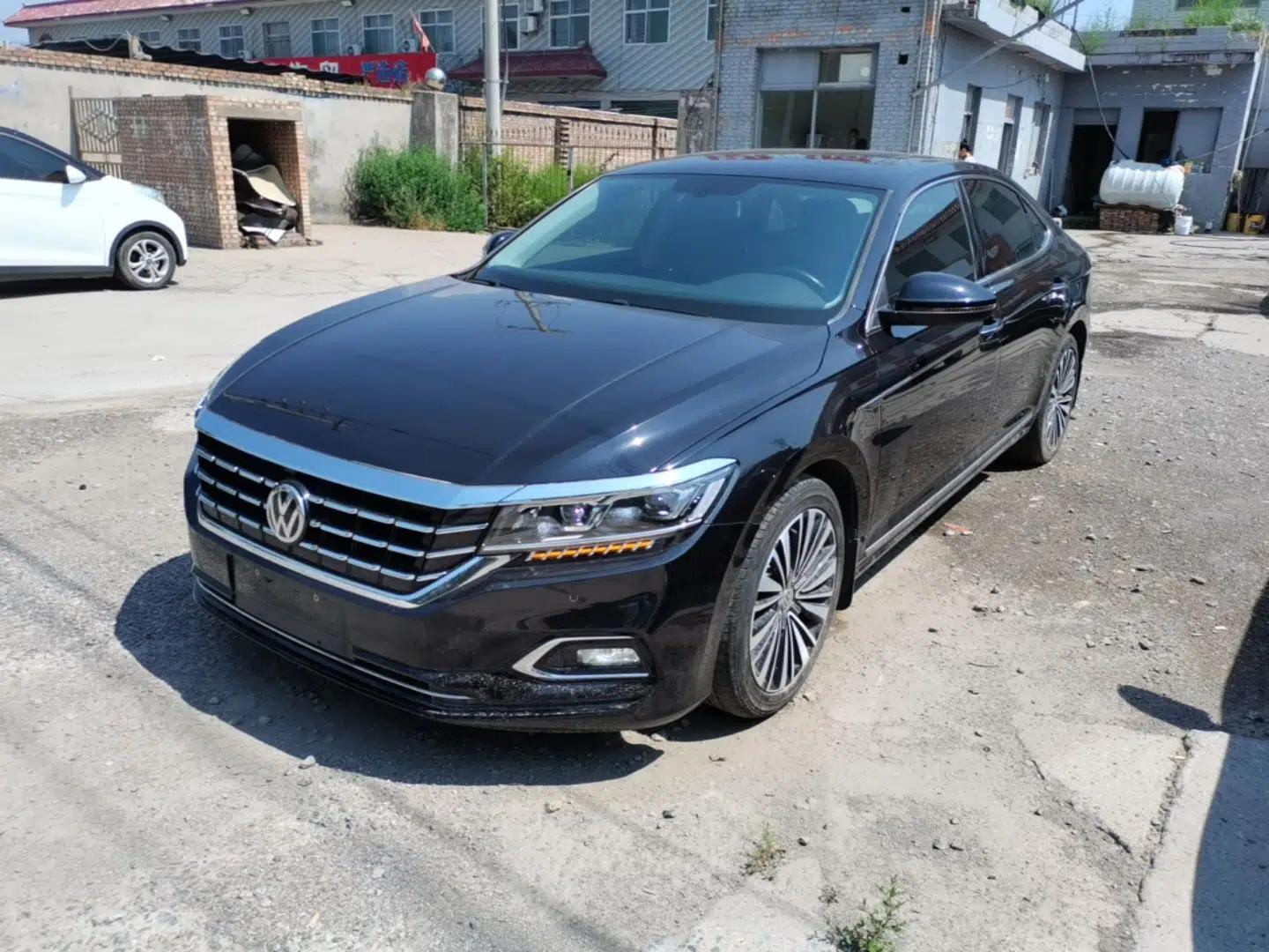 Volkswagen Passat 2019 330TSI Luxury Edition China VI Standard — миниатюра 1