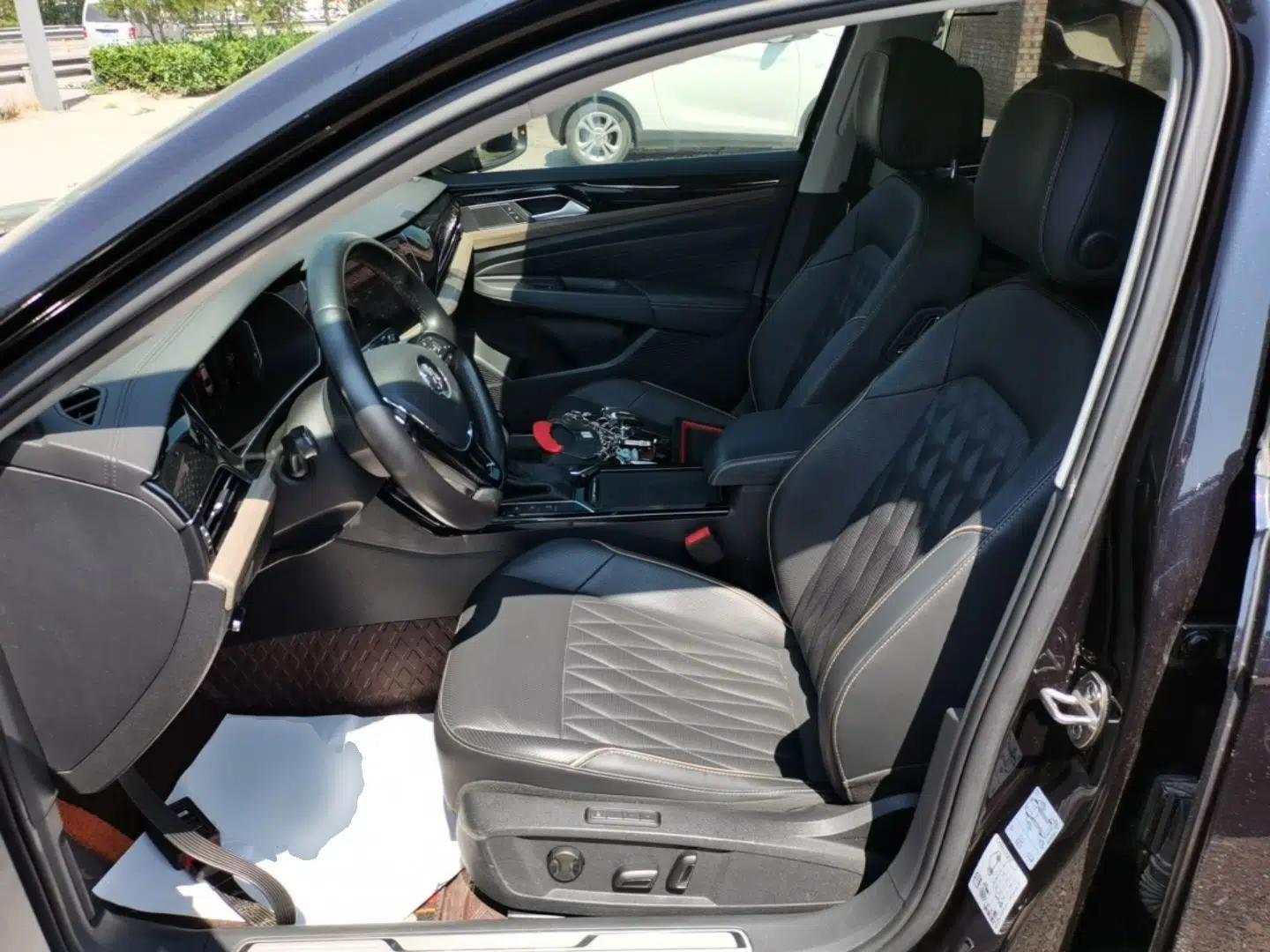 Volkswagen Passat 2019 330TSI Luxury Edition China VI Standard — миниатюра 17