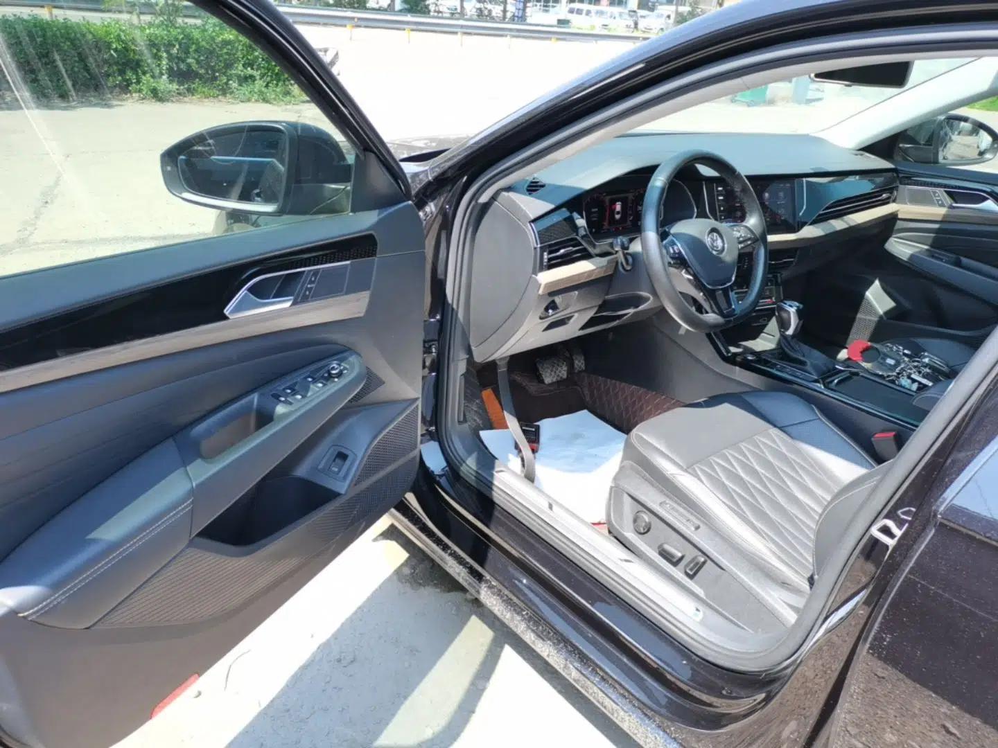 Volkswagen Passat 2019 330TSI Luxury Edition China VI Standard — миниатюра 18
