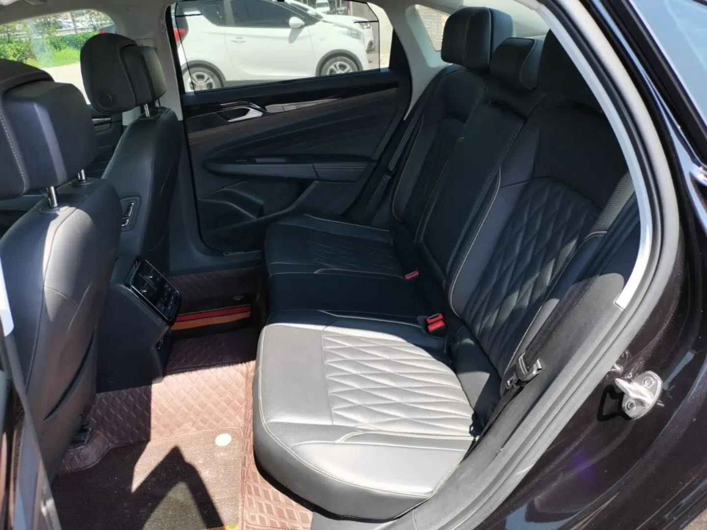 Volkswagen Passat 2019 330TSI Luxury Edition China VI Standard — миниатюра 20