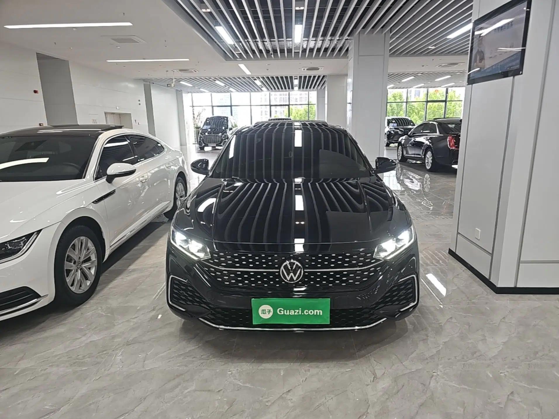 Volkswagen Passat 2022 330TSI Starry Elite Edition Custom Version — миниатюра 2