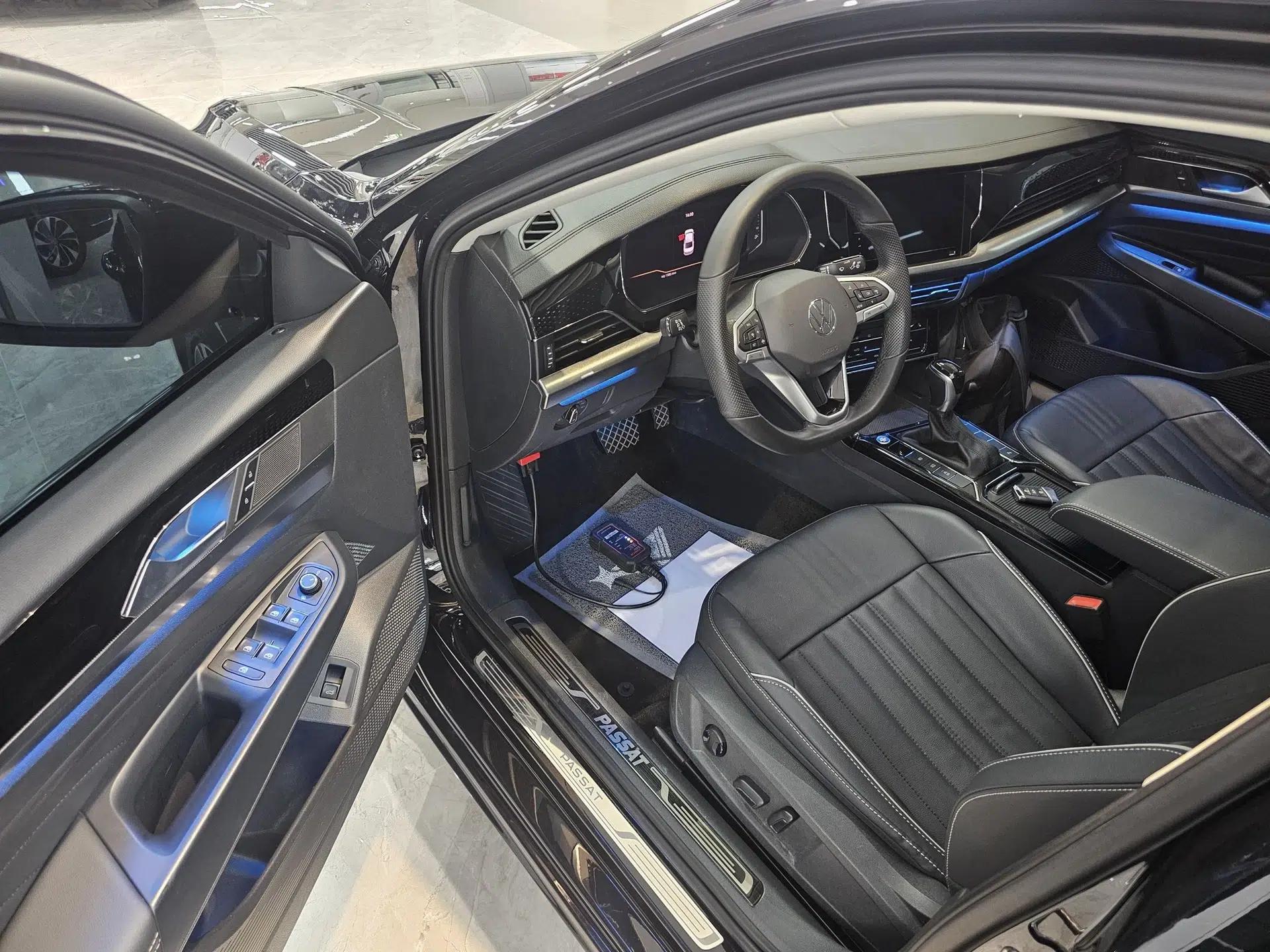 Volkswagen Passat 2022 330TSI Starry Elite Edition Custom Version — миниатюра 23