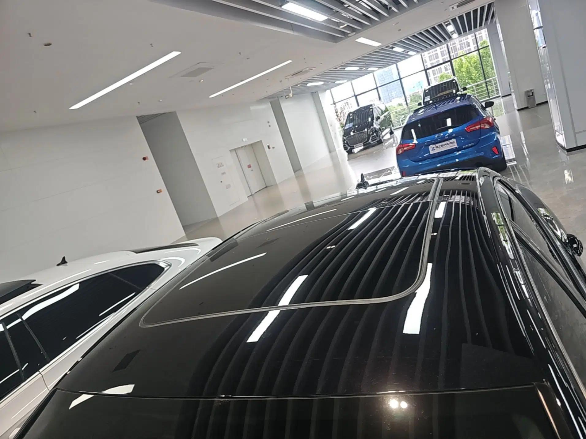 Volkswagen Passat 2022 330TSI Starry Elite Edition Custom Version — миниатюра 7