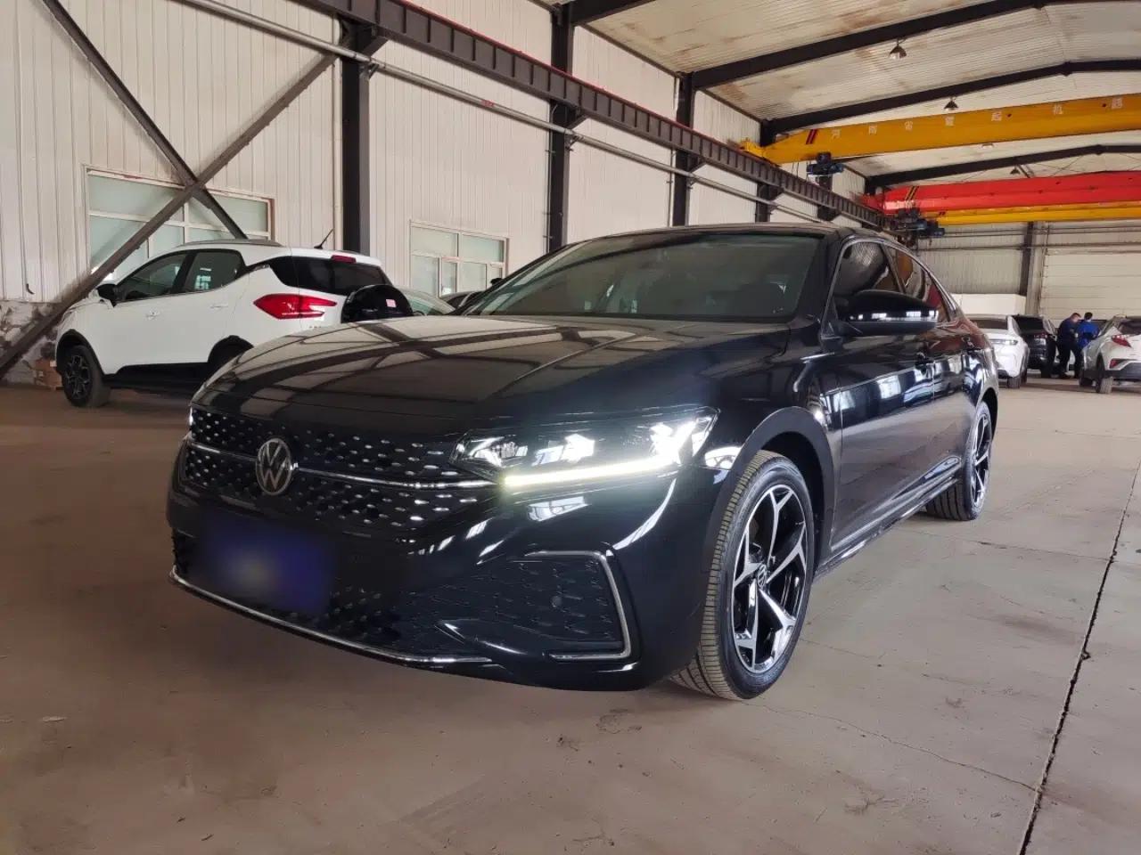 Volkswagen Passat 2024 330TSI Starry Elite Edition — миниатюра 1