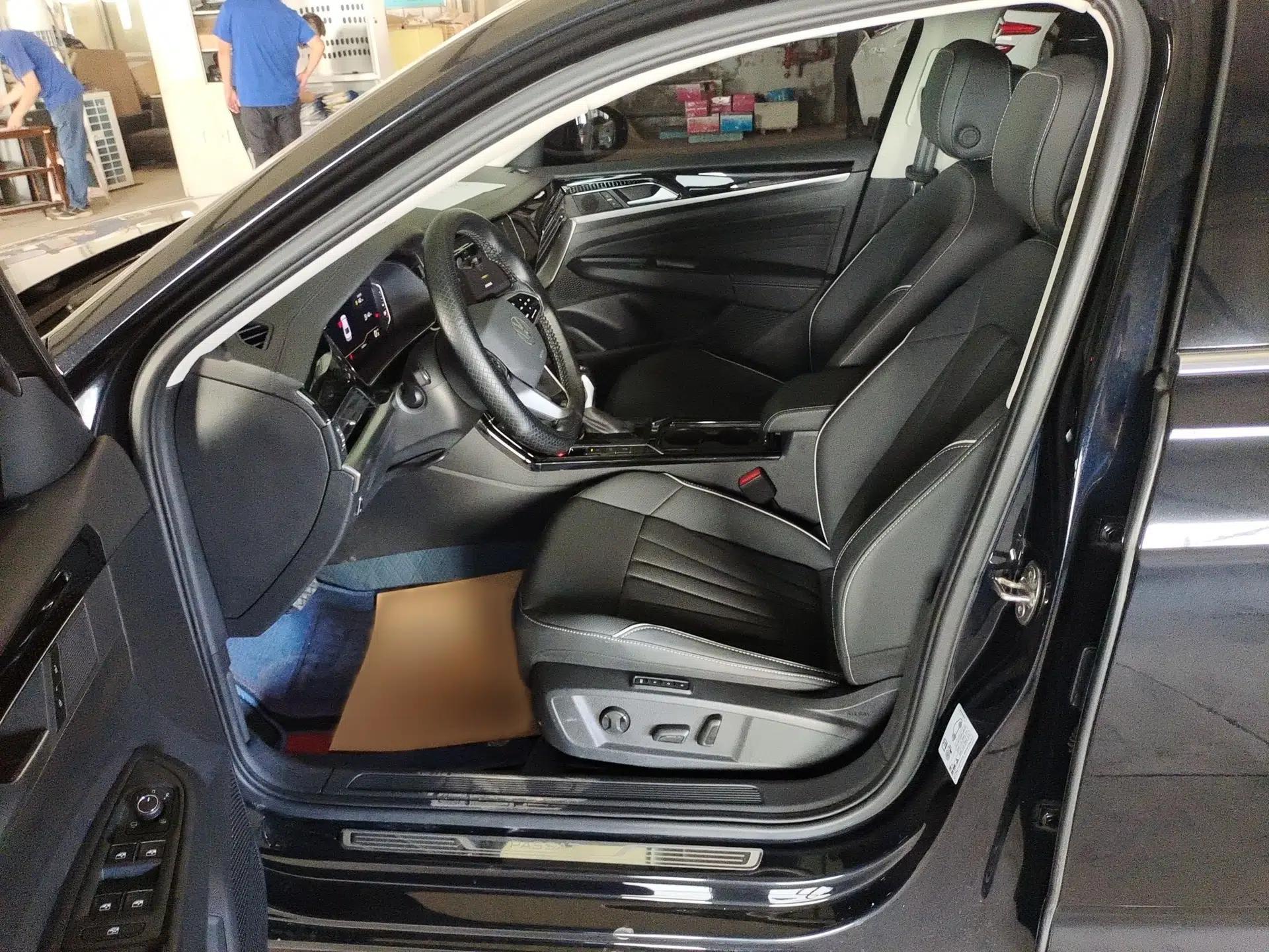 Volkswagen Passat 2024 330TSI Starry Elite Edition — миниатюра 11