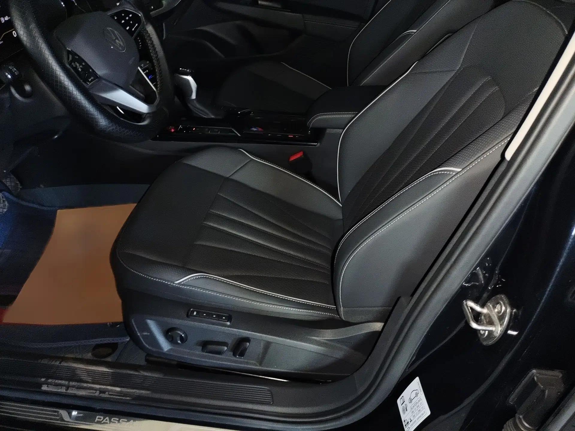 Volkswagen Passat 2024 330TSI Starry Elite Edition — миниатюра 17
