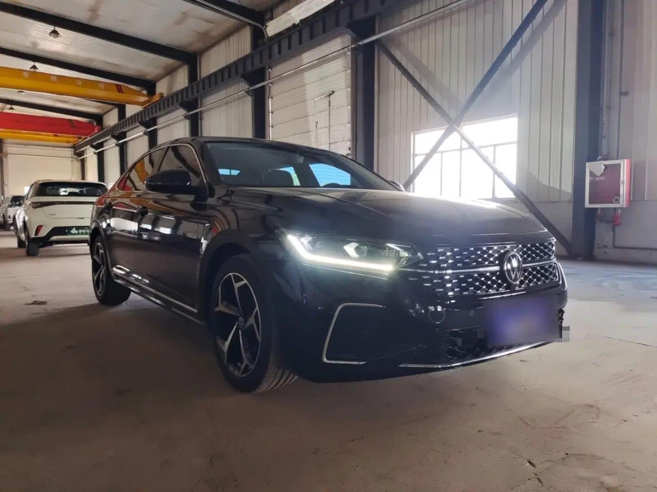Volkswagen Passat 2024 330TSI Starry Elite Edition — миниатюра 4