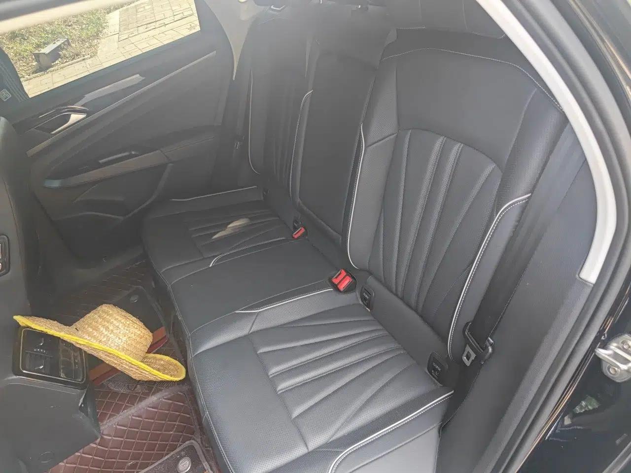 Volkswagen Passat 2024 380TSI Starry Dragon Edition — миниатюра 17