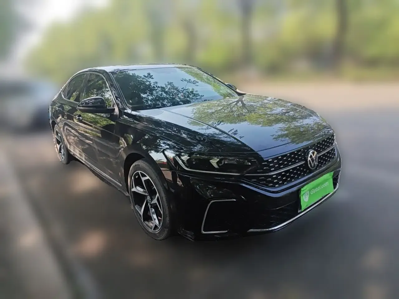 Volkswagen Passat 2024 380TSI Starry Dragon Edition — миниатюра 3