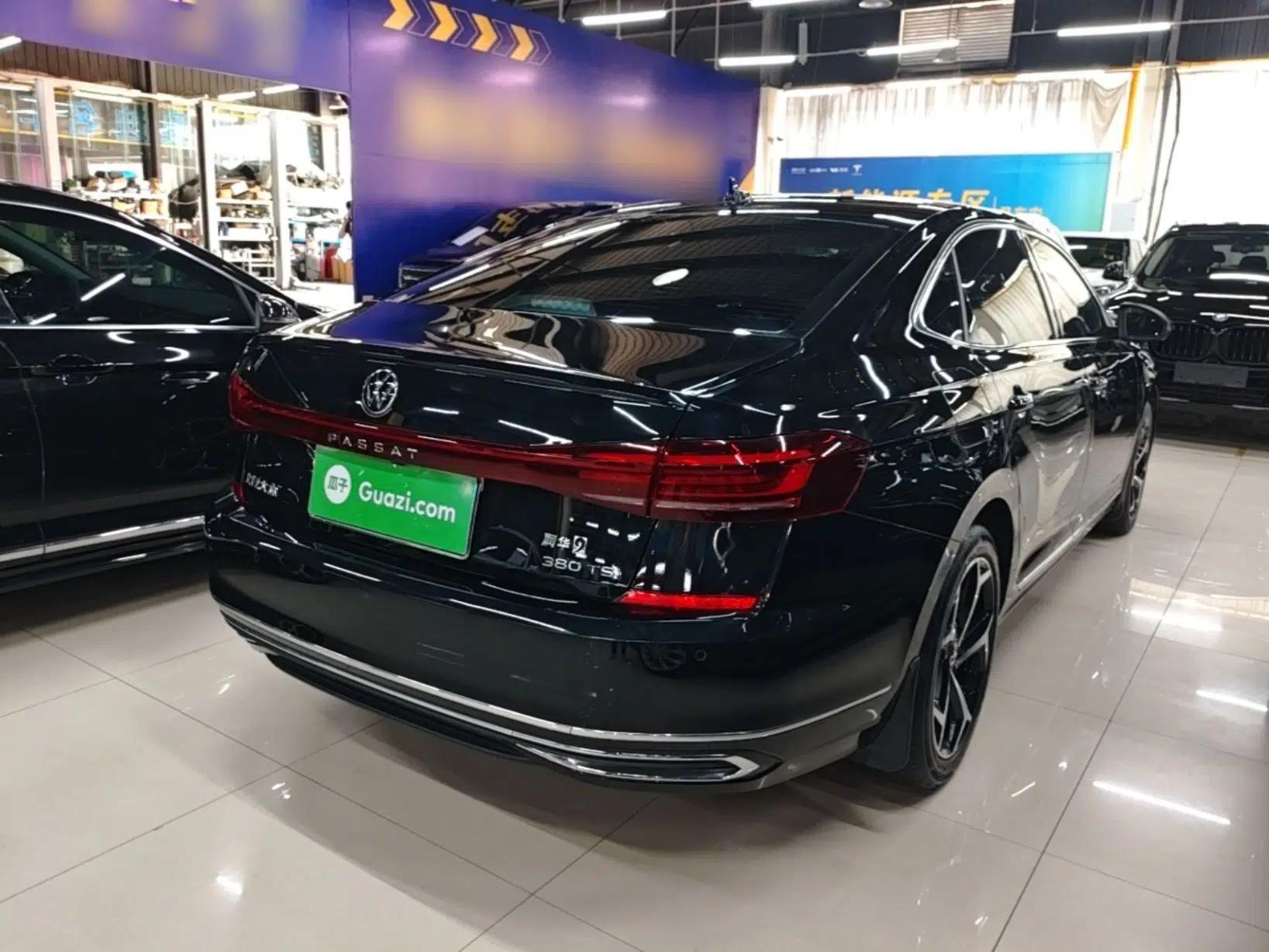 Volkswagen Passat 2025 Outstanding Model 380TSI Starry Dragon Edition — миниатюра 6