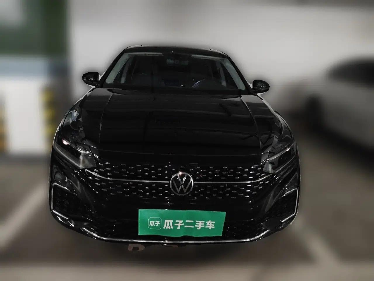 Volkswagen Passat 2025 Outstanding Model 330TSI Starry Elite Edition — миниатюра 2