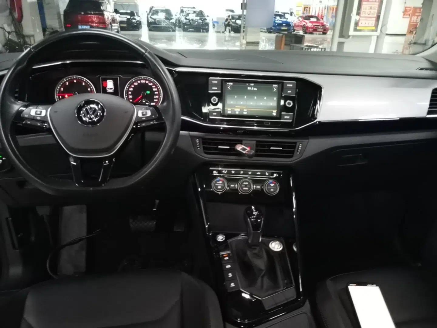 Volkswagen Tayron 2019 330TSI Two-Wheel Drive Luxury Model China VI Standard — миниатюра 12