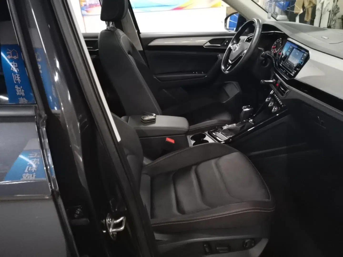 Volkswagen Tayron 2019 330TSI Two-Wheel Drive Luxury Model China VI Standard — миниатюра 19