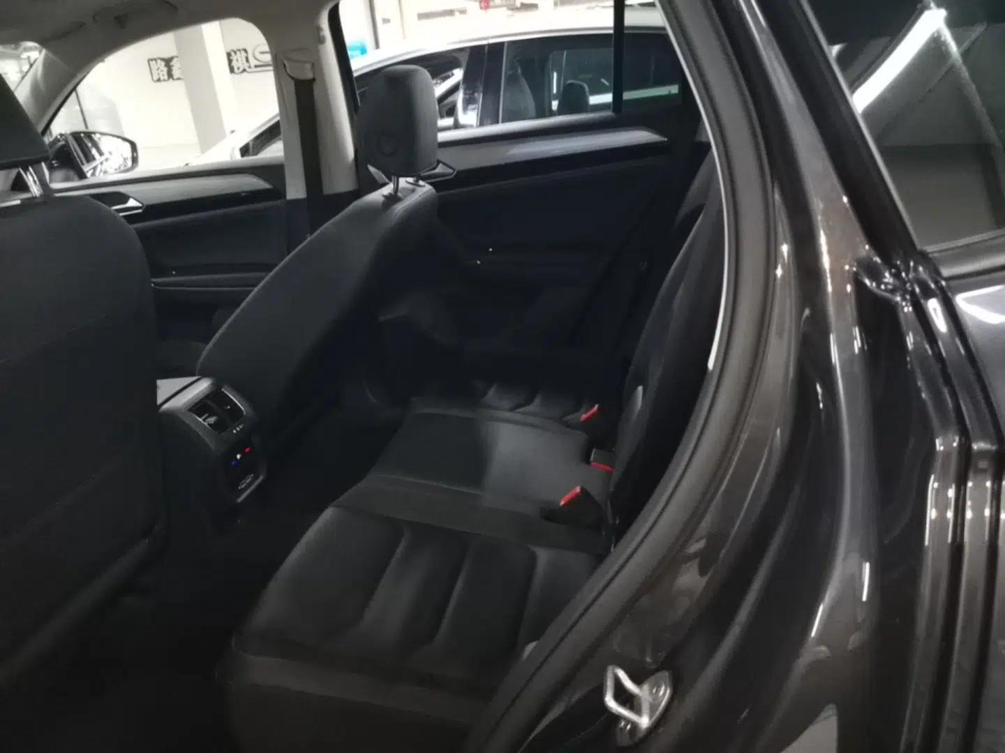 Volkswagen Tayron 2019 330TSI Two-Wheel Drive Luxury Model China VI Standard — миниатюра 20
