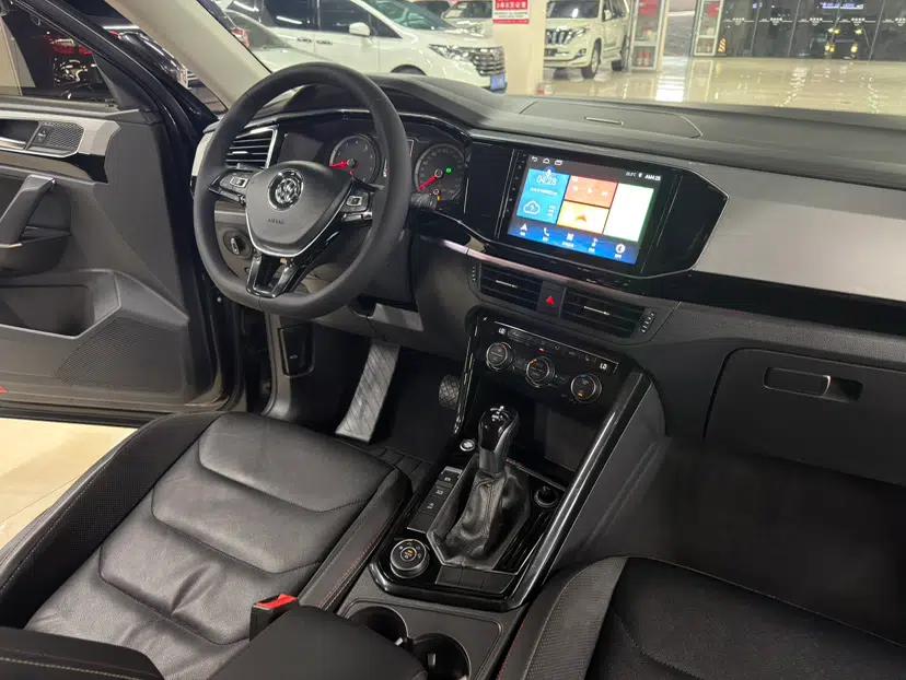 Volkswagen Tayron 2019 330TSI Four-Wheel Drive Luxury Version China VI Standard — миниатюра 9