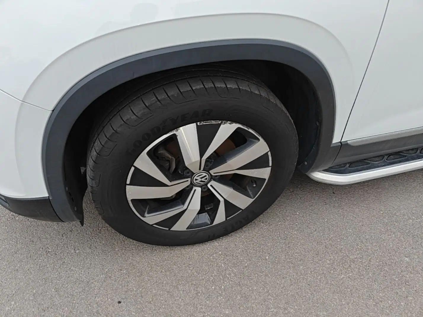 Volkswagen Tayron 2019 330TSI Two-Wheel Drive Luxury Model China VI Standard — миниатюра 10