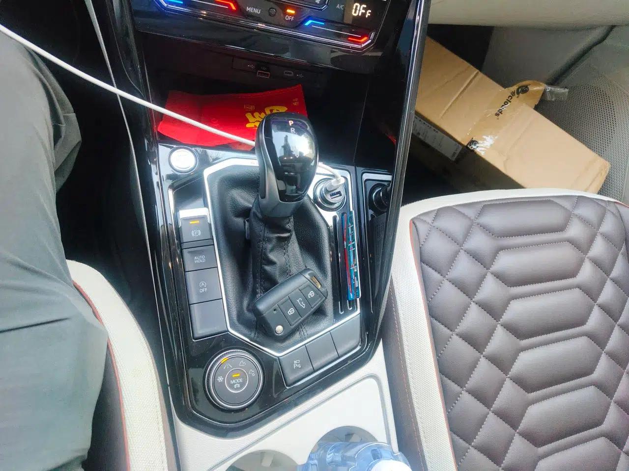 Volkswagen Tayron 2023 380TSI Four-Wheel Drive R-Line High-Energy Version — миниатюра 14