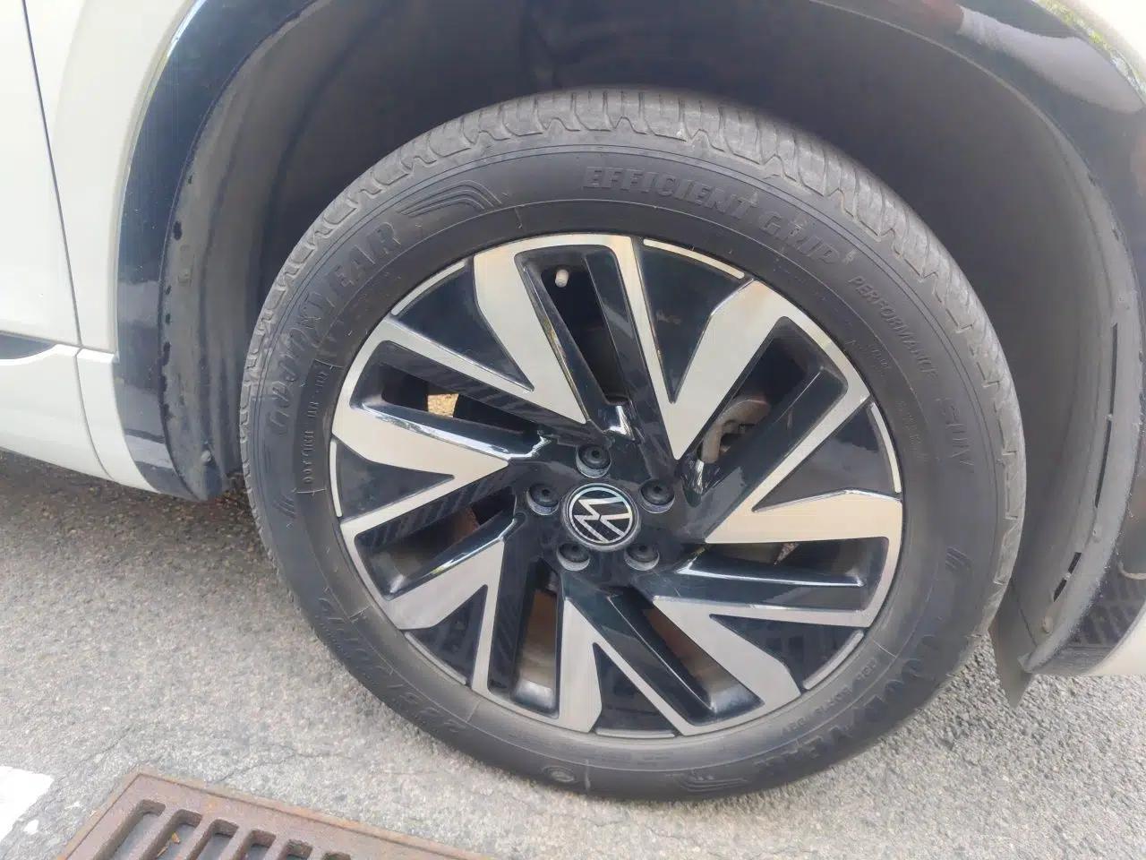 Volkswagen Tayron 2023 380TSI Four-Wheel Drive R-Line High-Energy Version — миниатюра 8