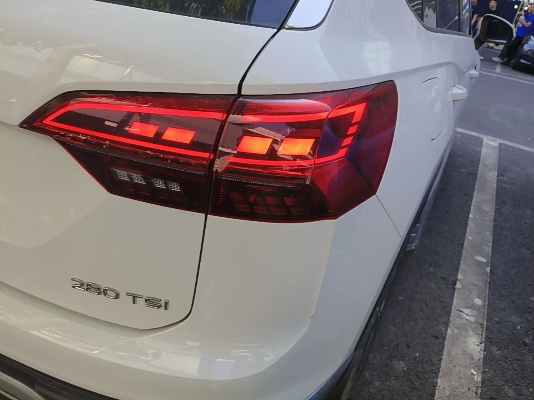 Volkswagen Tayron 2020 280TSI Two-Wheel Drive Luxury Connect Edition — миниатюра 9