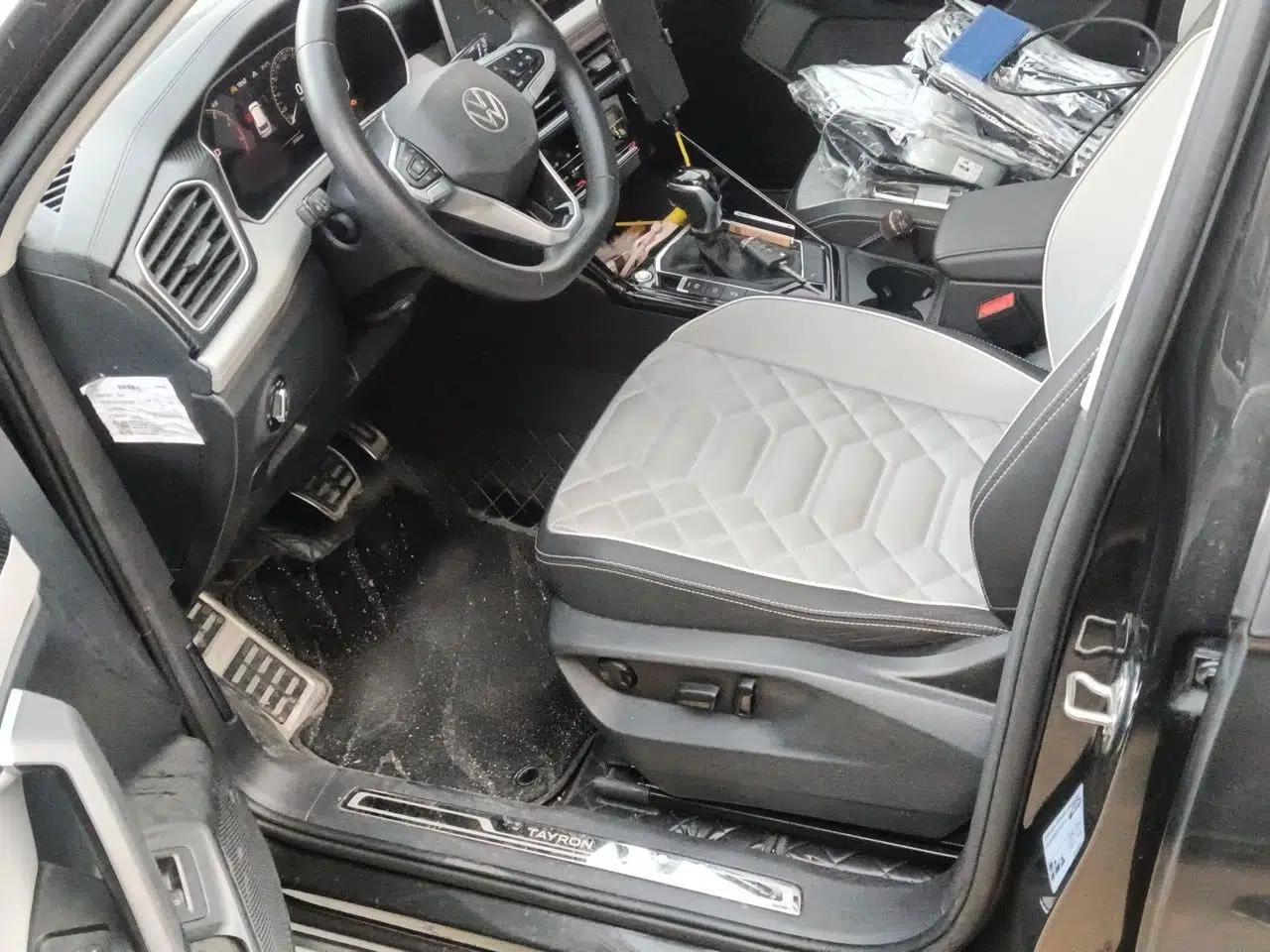 Volkswagen Tayron 2023 330TSI Two-Wheel-Drive Luxury Plus Advanced Version — миниатюра 15