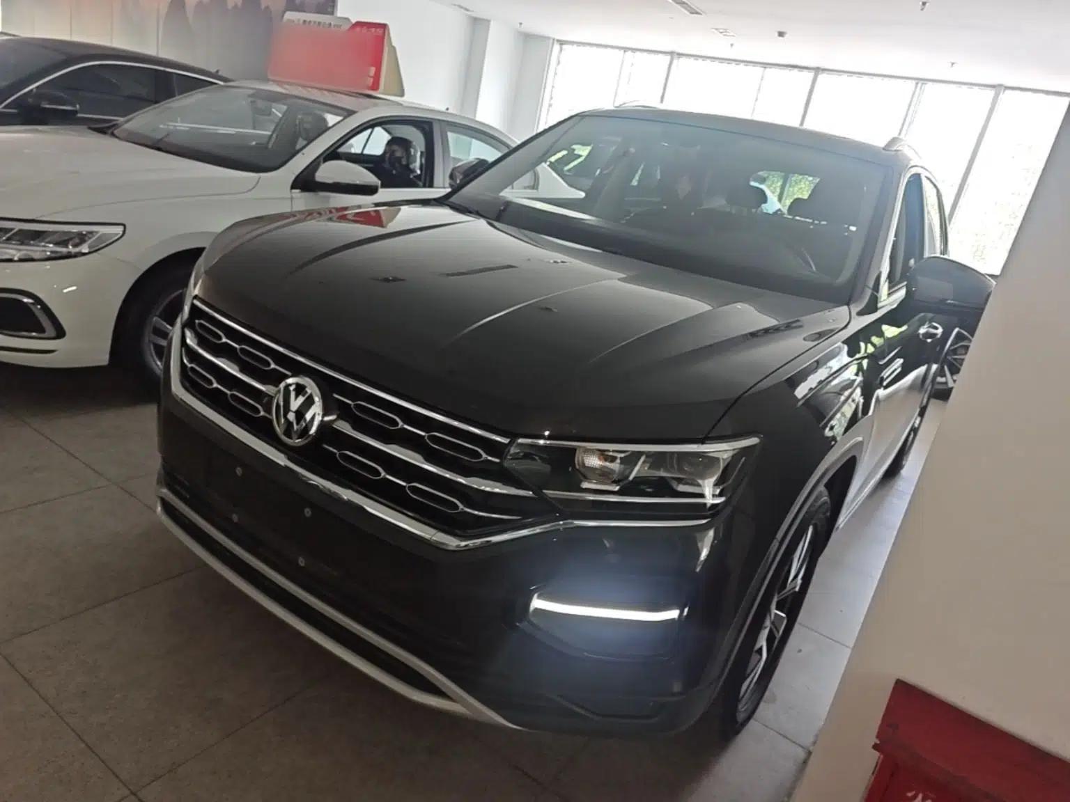 Volkswagen Tayron 2022 330TSI Two-Wheel Drive Luxury Smart Connectivity Version — миниатюра 1