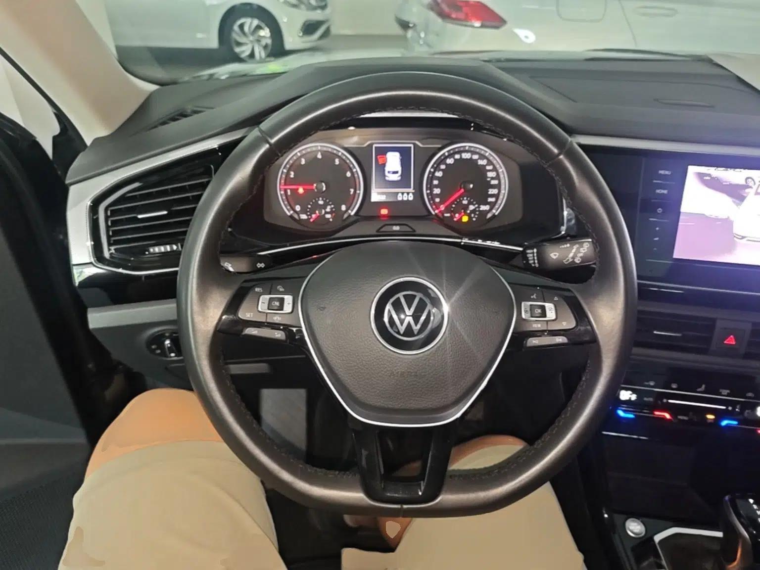 Volkswagen Tayron 2022 330TSI Two-Wheel Drive Luxury Smart Connectivity Version — миниатюра 13