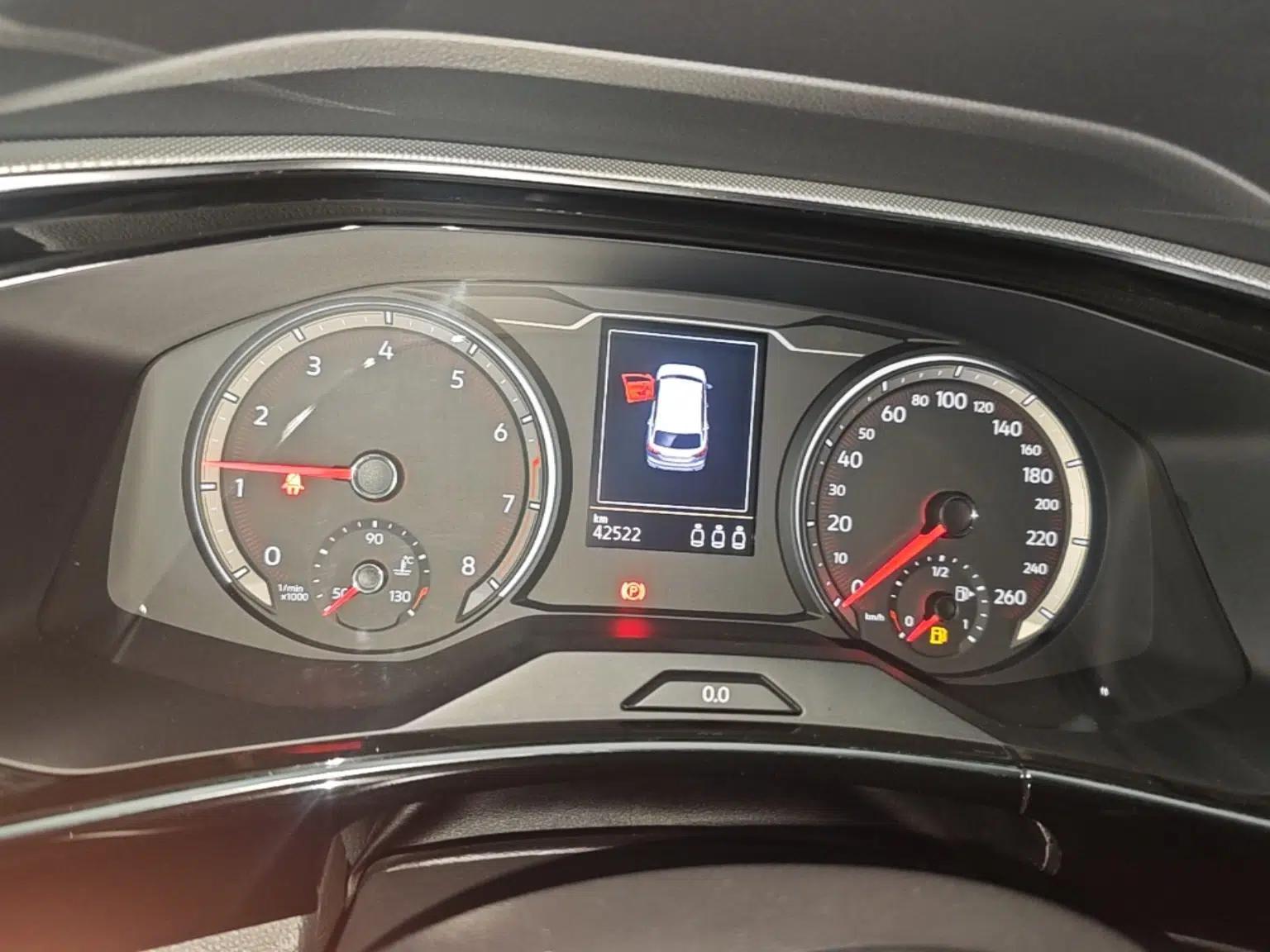Volkswagen Tayron 2022 330TSI Two-Wheel Drive Luxury Smart Connectivity Version — миниатюра 14