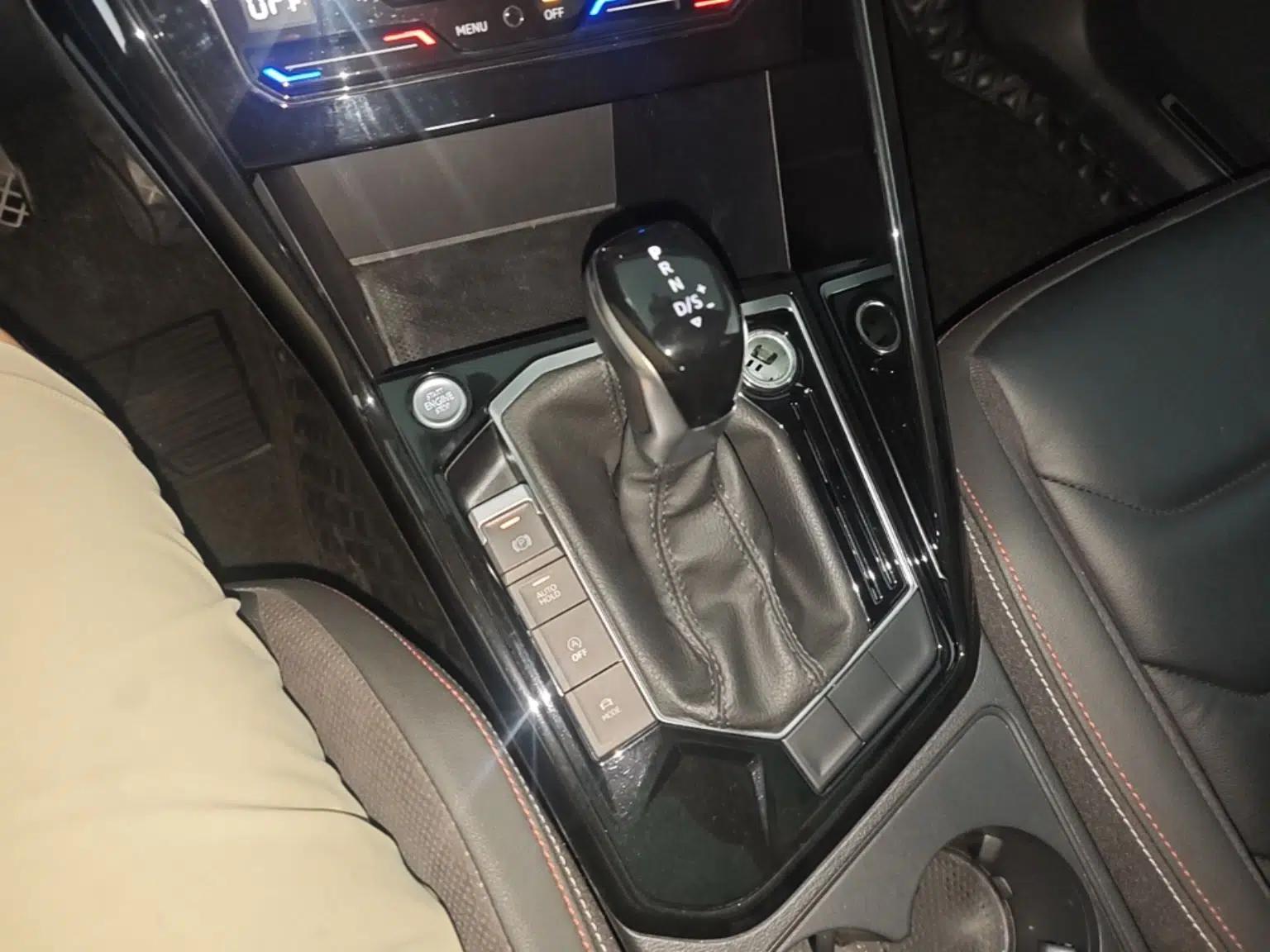 Volkswagen Tayron 2022 330TSI Two-Wheel Drive Luxury Smart Connectivity Version — миниатюра 16