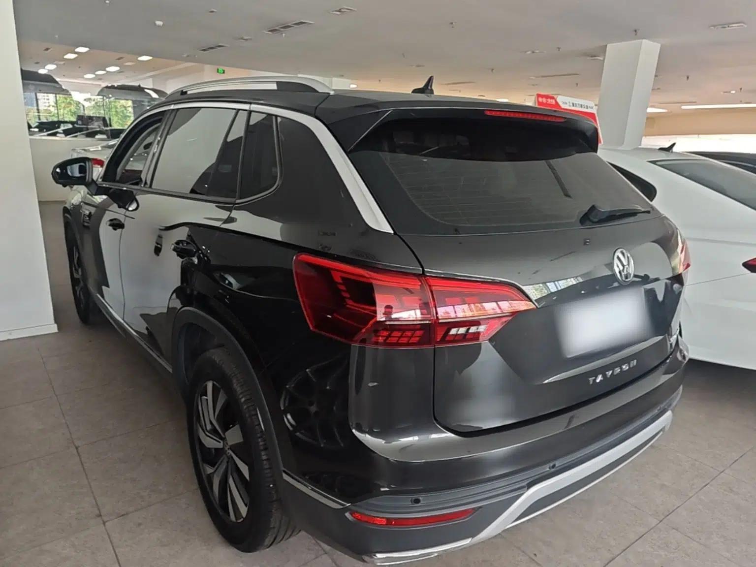 Volkswagen Tayron 2022 330TSI Two-Wheel Drive Luxury Smart Connectivity Version — миниатюра 4