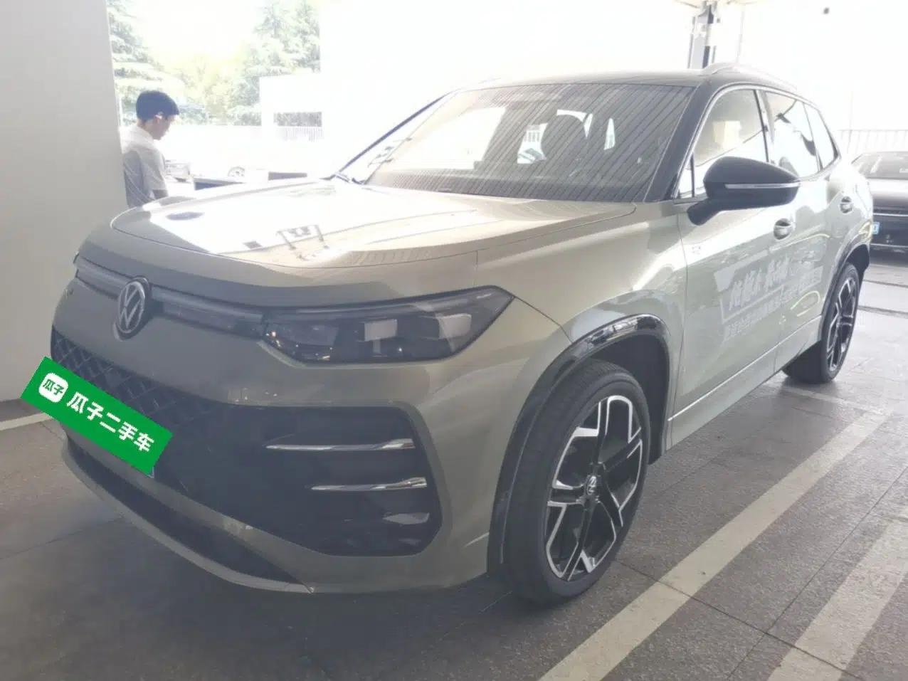 Volkswagen Tayron 2025 Tiguan L 380TSI 4Motion Luxury Easy Package — миниатюра 1