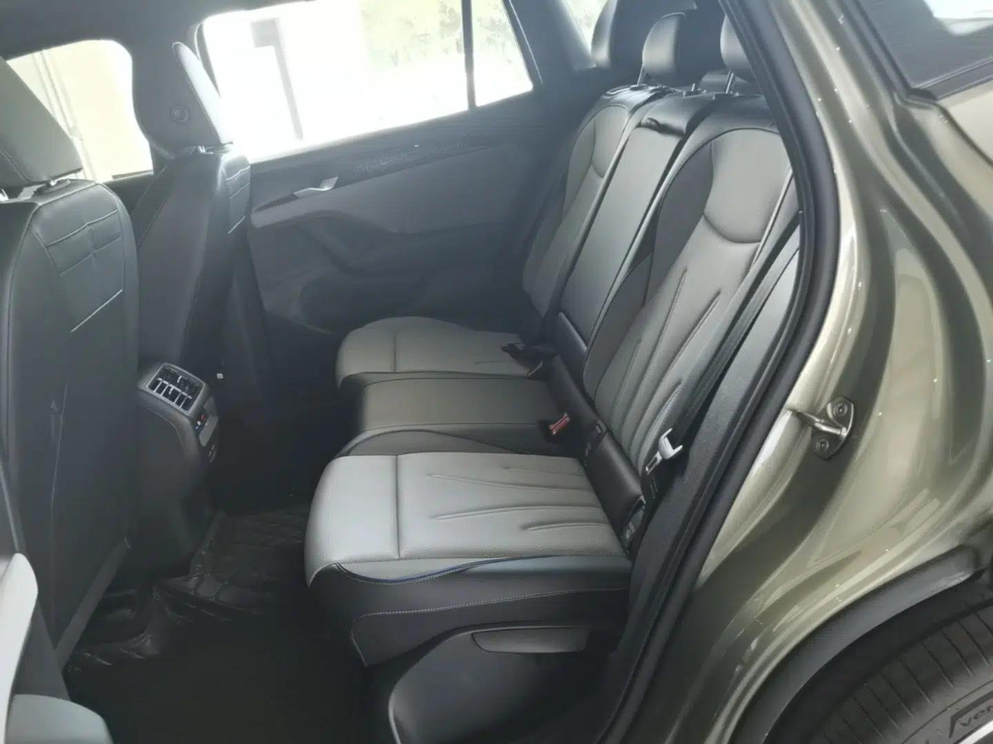 Volkswagen Tayron 2025 Tiguan L 380TSI 4Motion Luxury Easy Package — миниатюра 20