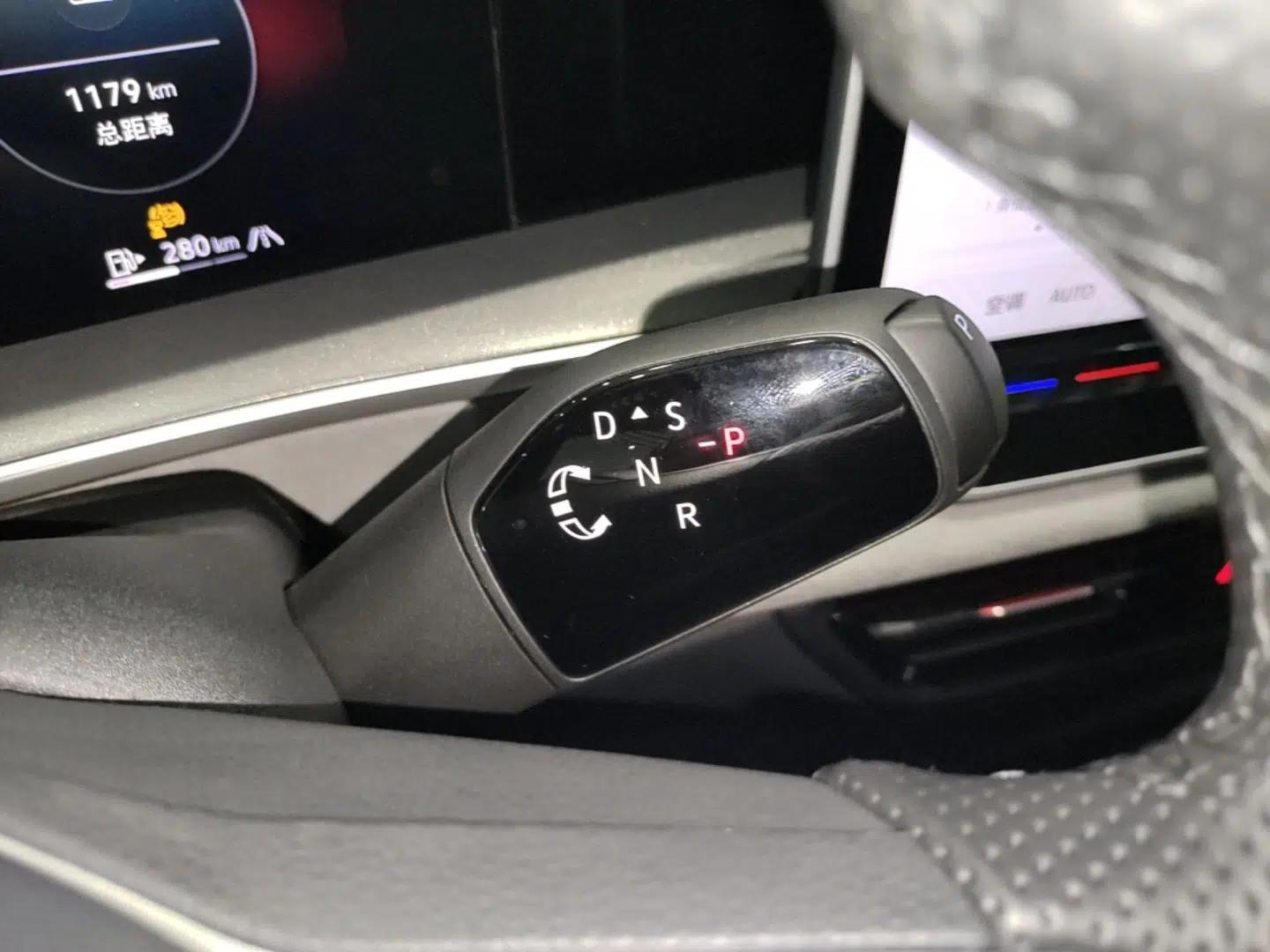 Volkswagen Tayron 2025 Tiguan L 380TSI 4Motion Luxury Easy Package — миниатюра 16