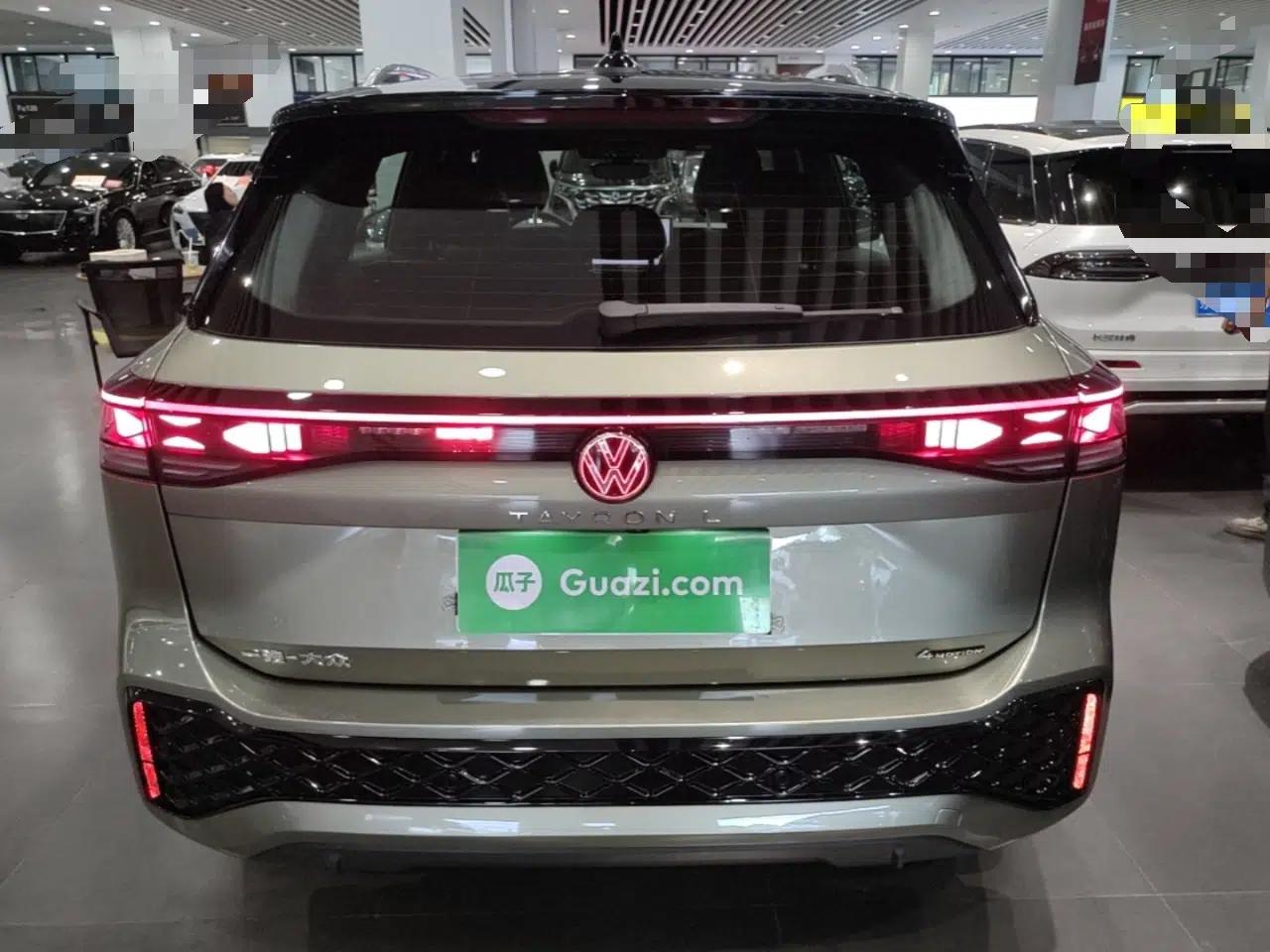 Volkswagen Tayron 2025 Tiguan L 380TSI 4Motion Luxury Easy Package — миниатюра 5
