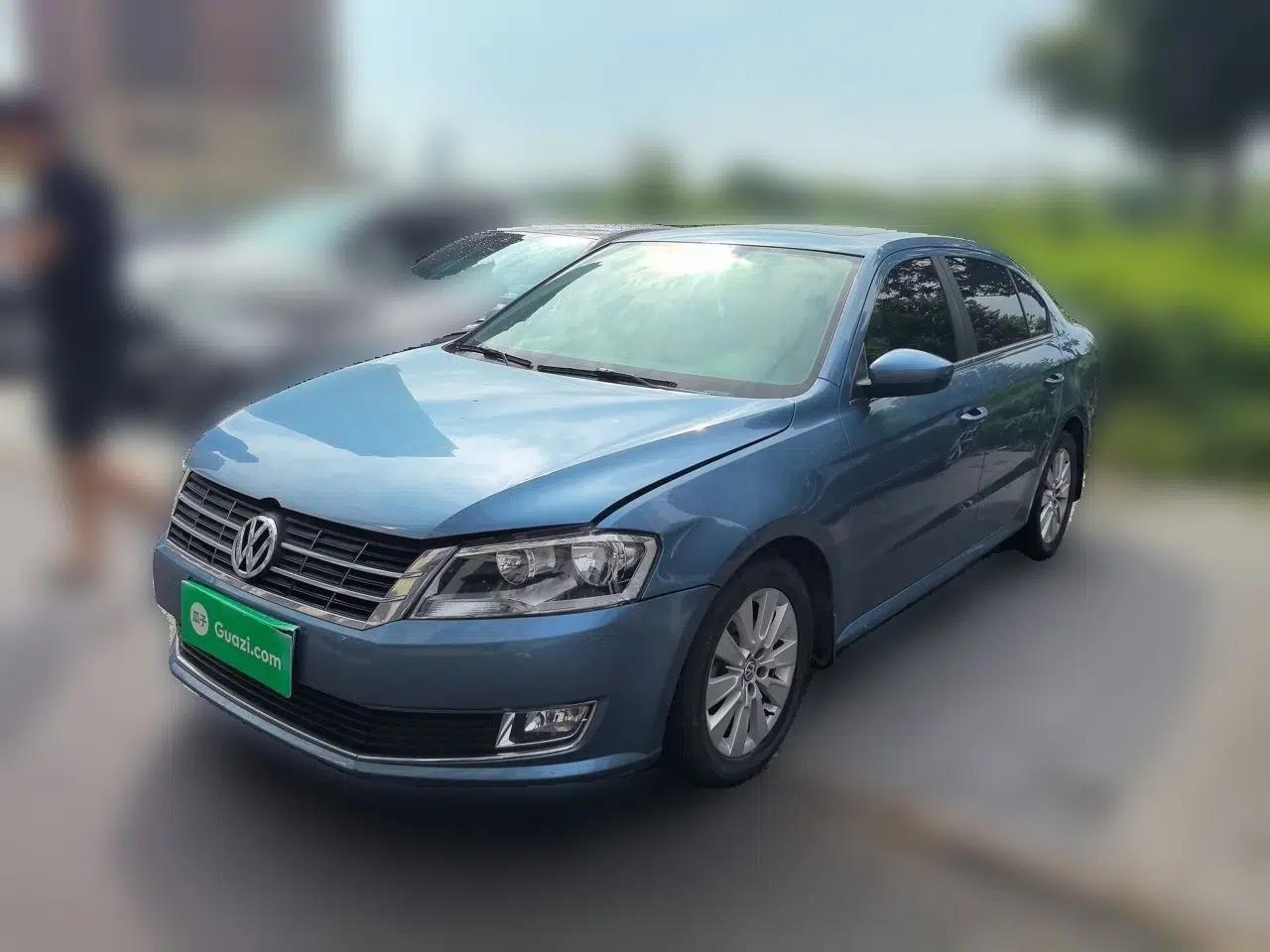 Volkswagen Lavida 2013 1.4TSI Manual Comfort Edition — миниатюра 1