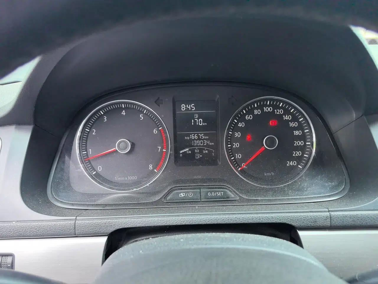 Volkswagen Lavida 2013 1.4TSI Manual Comfort Edition — миниатюра 12