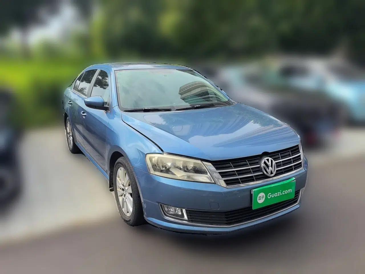 Volkswagen Lavida 2013 1.4TSI Manual Comfort Edition — миниатюра 3