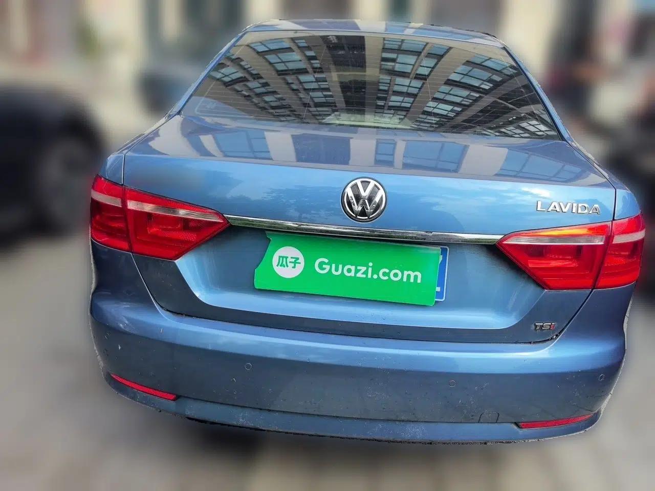 Volkswagen Lavida 2013 1.4TSI Manual Comfort Edition — миниатюра 5