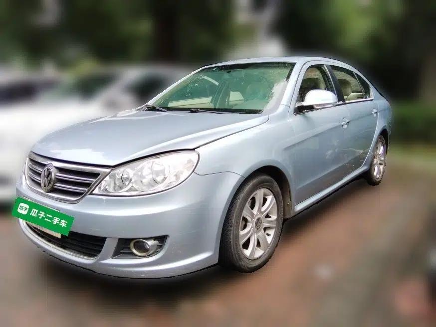 Volkswagen Lavida 2008 2.0L Automatic Premium Edition — миниатюра 1