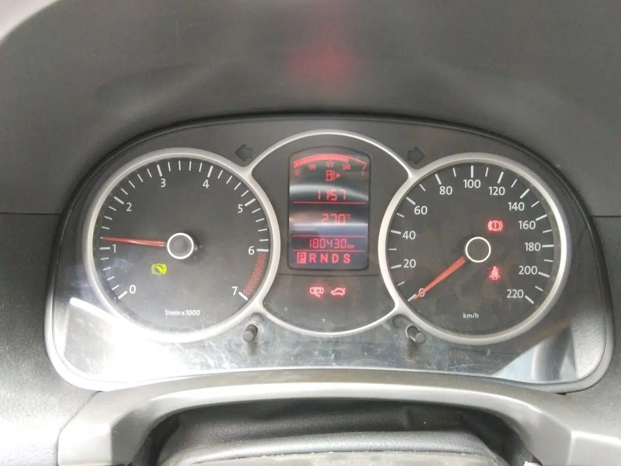 Volkswagen Lavida 2008 2.0L Automatic Premium Edition — миниатюра 11