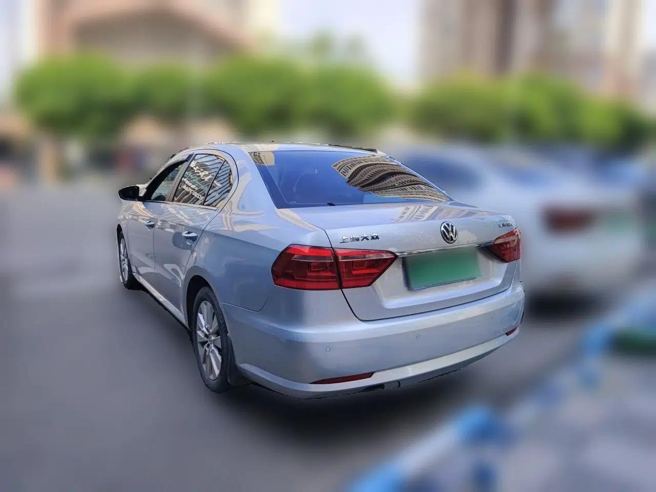 Volkswagen Lavida 2013 Restyled Classic 1.6L Manual Comfort Edition — миниатюра 4