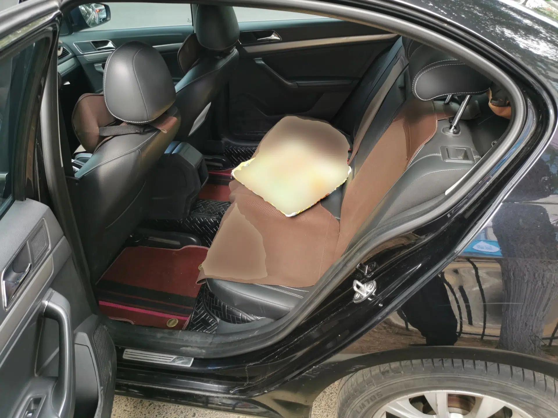 Volkswagen Lavida 2017 1.6L Manual Comfort Edition — миниатюра 17
