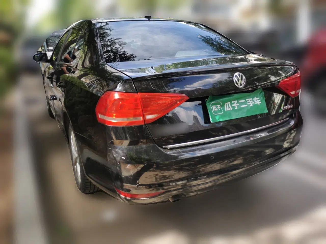 Volkswagen Lavida 2017 1.6L Manual Comfort Edition — миниатюра 4