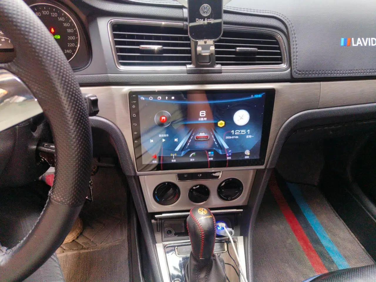 Volkswagen Lavida 2013 Restyled Classic 1.6L Automatic Comfort Edition — миниатюра 13
