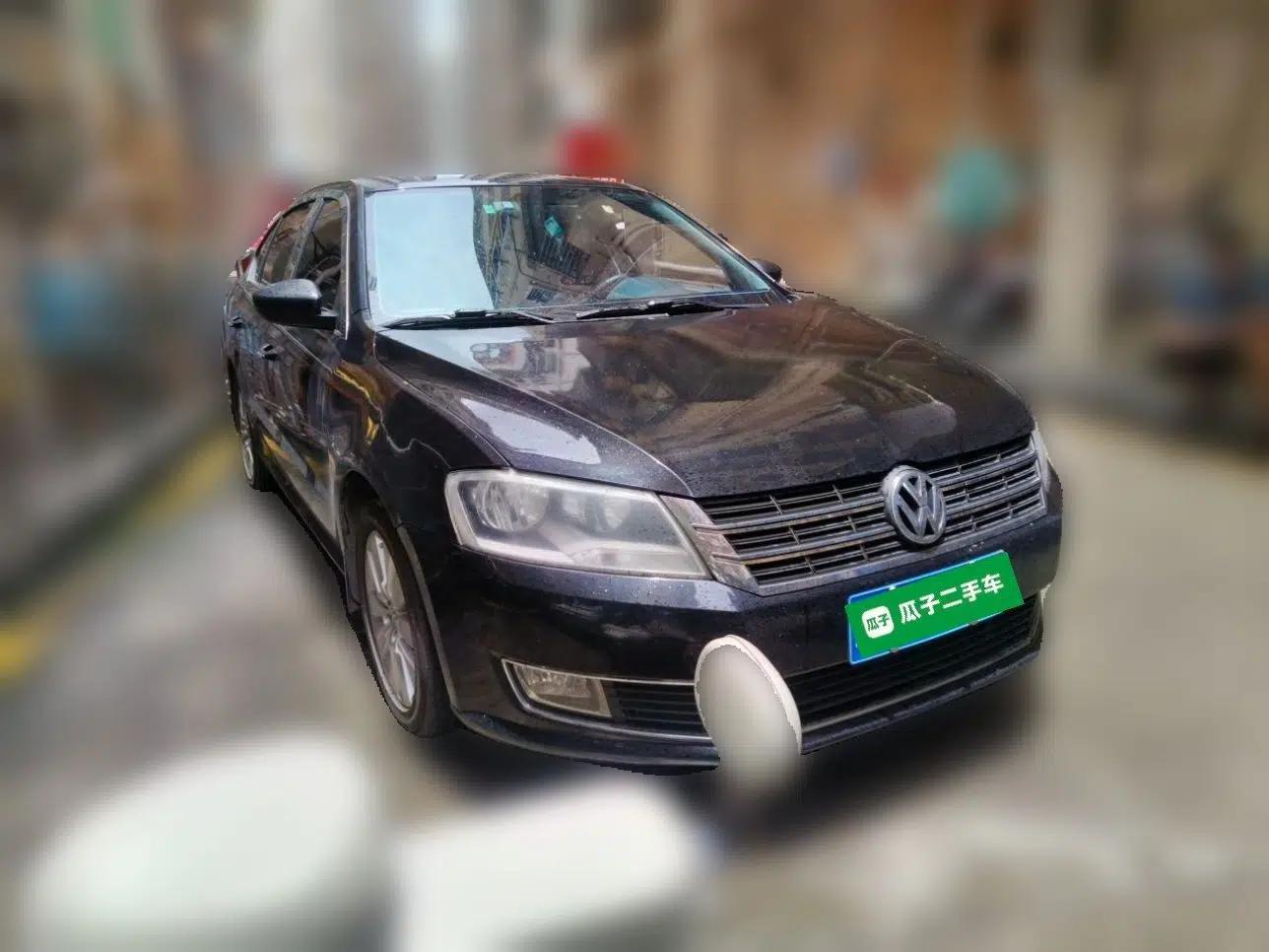 Volkswagen Lavida 2013 Restyled Classic 1.6L Automatic Comfort Edition — миниатюра 3
